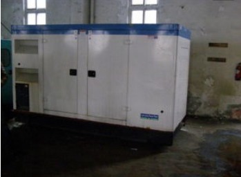 信阳康明斯150kw大型柴油二手发电机组