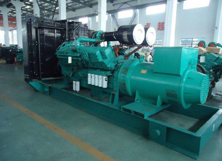 信阳800kw康明斯柴油发电机组